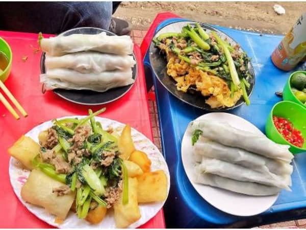 Những lý do khiến phở cuốn Ngũ Xã được yêu thíchGắn liền với tên làng Ngũ Xã