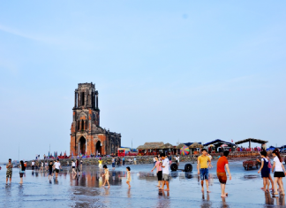 Du lịch khám phá nhà thờ đổ Nam Định