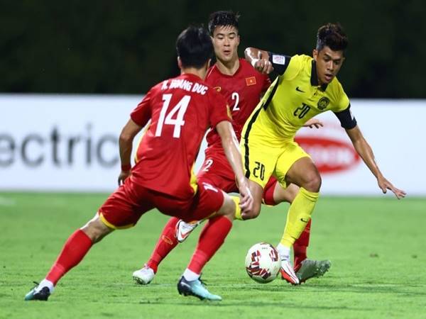 Bóng đá Việt trưa 13/12: Malaysia đòi kiện BTC AFF Cup sau trận thua VN