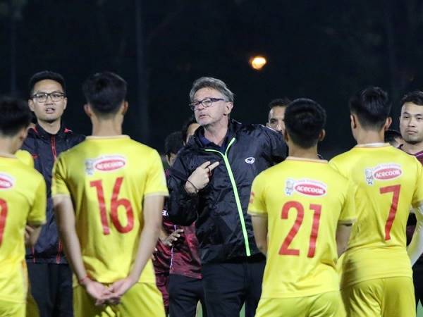 Bóng đá Việt Nam 28/3: U23 Việt Nam đủ quân, quyết đấu với Kyrgyzstan