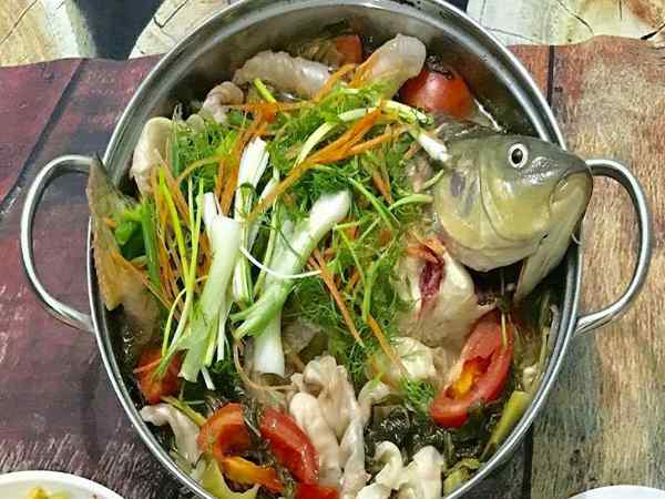 Cách nấu lẩu cá trắm giòn ngon khó cưỡng tại nhà