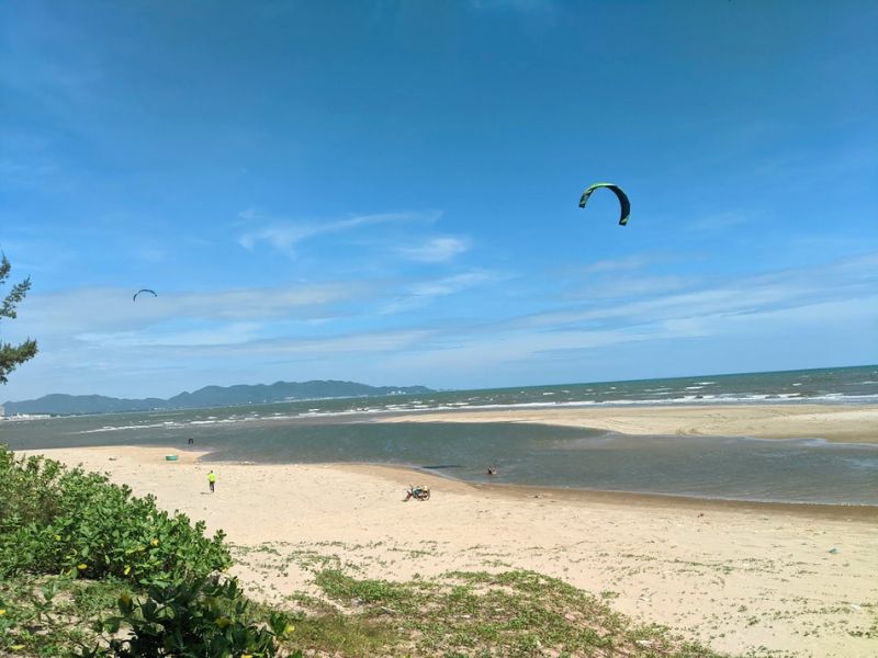 Bãi biển Đồi Nhái ở đâu