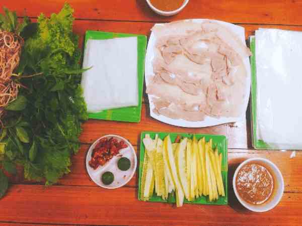 Bánh tráng cuốn thịt heo