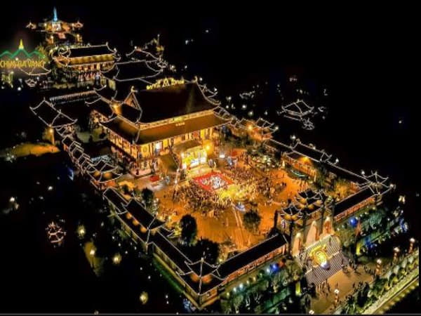 Chùa Ba Vàng – Chốn thiền môn giữa non xanh nước biếc