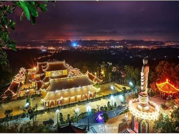 Du lịch tâm linh Quảng Ninh hành trình về miền đất linh thiêng
