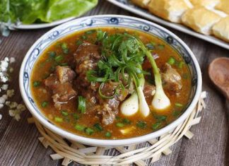 Cách nấu phở bò sốt vang chuẩn vị Bắc, thịt mềm tan