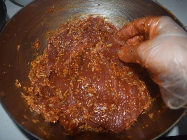 Lựa chọn nguyên liệu để làm bò khô ngon