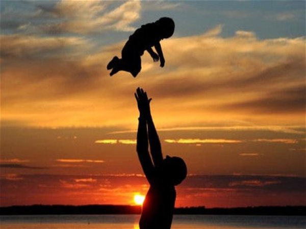 Mơ thấy bố đã mất nhắc nhở bạn điều gì, số lộc nào chọn?