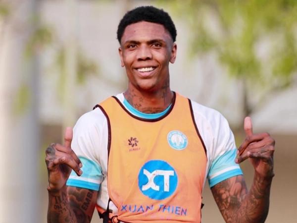 Tin CLB Nam Định: Gạch tên Kyle Hudlin khỏi V-League