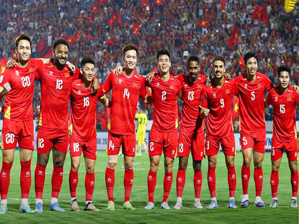 BĐVN: Tuyển Việt Nam chính thức trở lại Top 100 FIFA